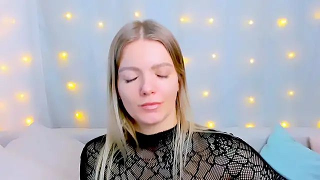 Lily Daviss online show from 01/08/26, 03:09