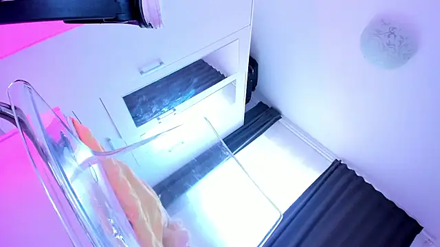 KaylaLaine online show from 03/19/25, 09:28