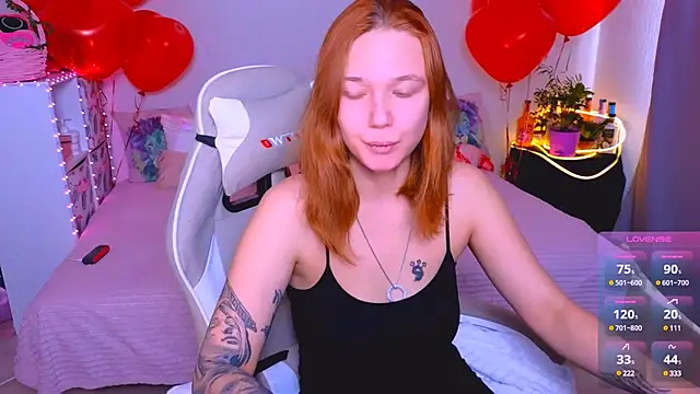 Snapshot of Karen_morris chatting on 02/23/25, 07:55 Karen morris online show from 02/23/25, 07:55