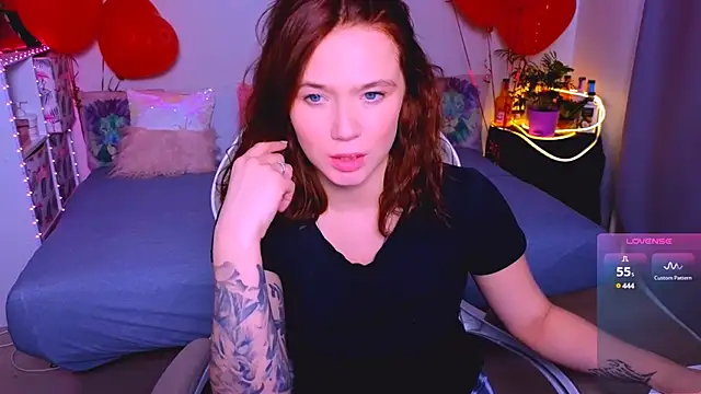 Snapshot of Karen_morris chatting on 03/06/25, 10:41 Karen morris online show from 03/06/25, 10:41