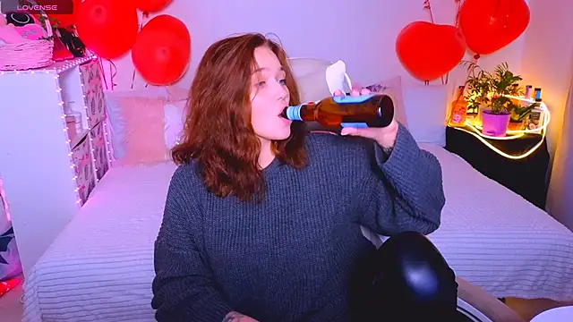 Snapshot of Karen_morris chatting on 03/07/25, 12:34 Karen morris online show from 03/07/25, 12:34