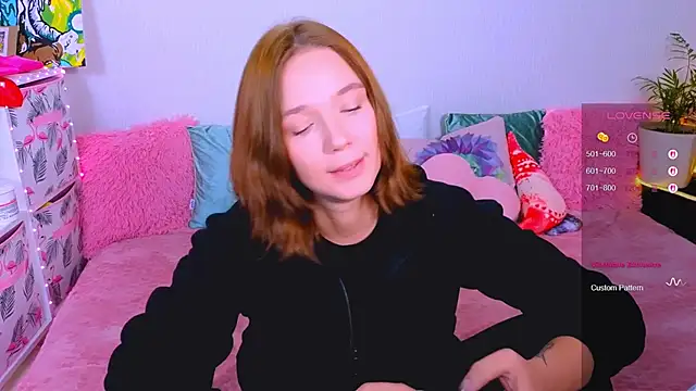 Snapshot of Karen_morris chatting on 09/25/25, 12:42 Karen morris online show from 09/25/25, 12:42