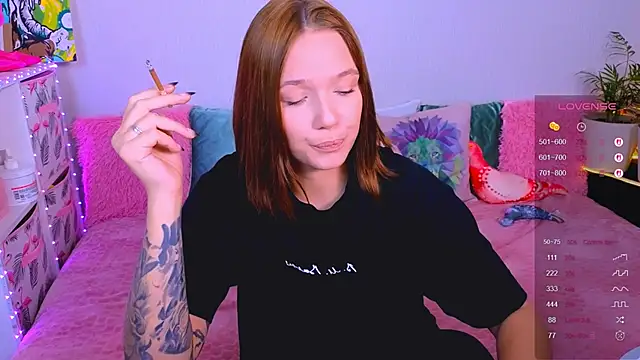 Snapshot of Karen_morris chatting on 09/26/25, 02:54 Karen morris online show from 09/26/25, 02:54