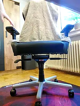 Snapshot of noidentiti chatting on 03/02/25, 09:10 noidentiti online show from 03/02/25, 09:10