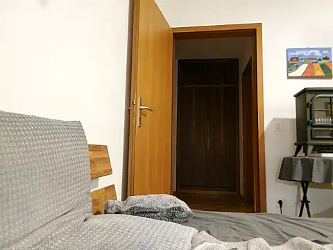 Snapshot of noidentiti chatting on 03/21/25, 11:01 noidentiti online show from 03/21/25, 11:01