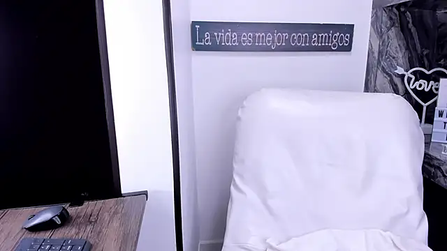 miss danika online show from 02/14/25, 11:10