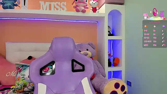 miss danika online show from 03/11/25, 11:12