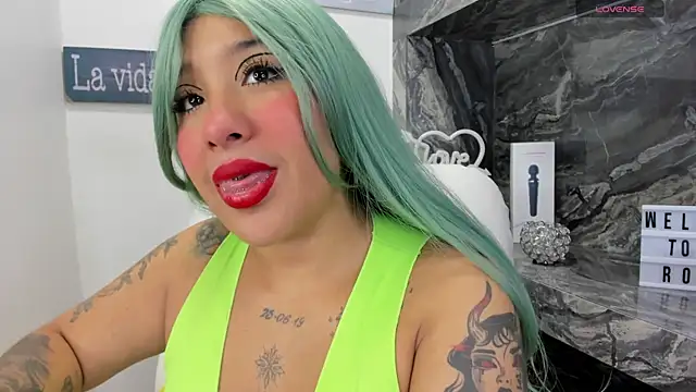 miss danika online show from 11/18/25, 11:03