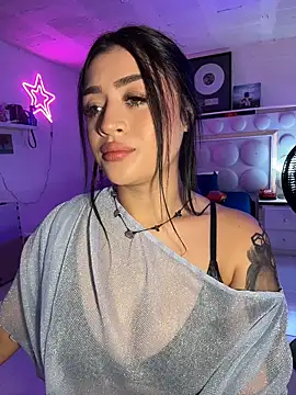 lucianaroy online show from 05/24/26, 04:45