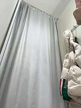 LikaCat online show from 02/08/25, 07:15