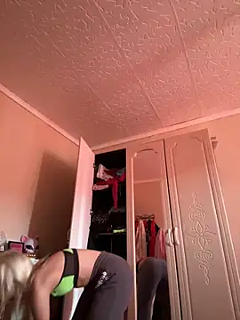 LikaCat online show from 03/19/25, 04:14