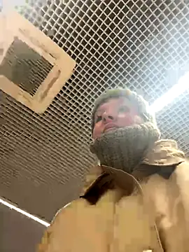 LikaCat online show from 11/14/25, 03:49