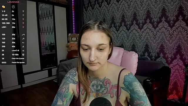 Snapshot of AlexRacc00n chatting on 12/06/24, 05:31 AlexRacc00n online show from 12/06/24, 05:31