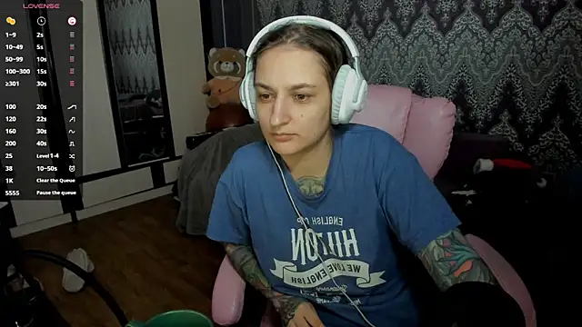 Snapshot of AlexRacc00n chatting on 01/01/25, 10:35 AlexRacc00n online show from 01/01/25, 10:35