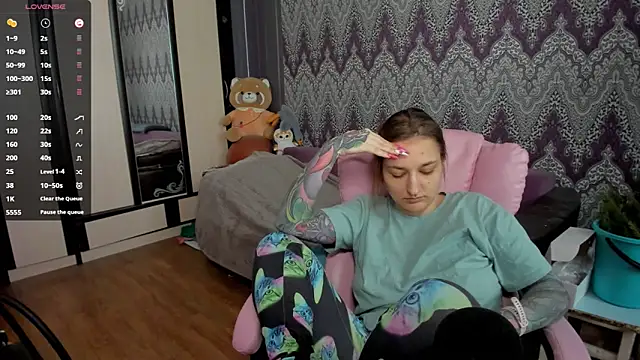 Snapshot of AlexRacc00n chatting on 01/23/25, 07:54 AlexRacc00n online show from 01/23/25, 07:54