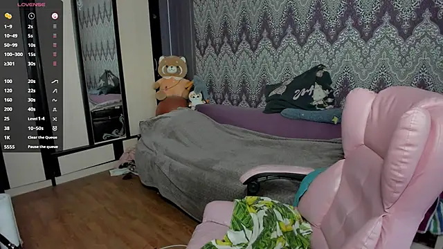 Snapshot of AlexRacc00n chatting on 01/31/25, 07:39 AlexRacc00n online show from 01/31/25, 07:39