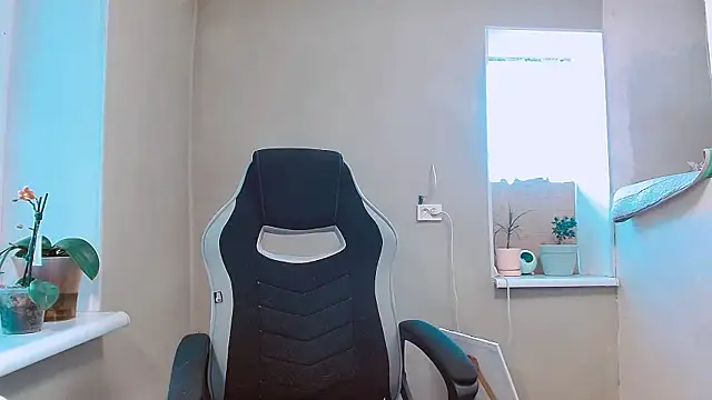 Snapshot of RosaJil chatting on 09/14/25, 03:00 RosaJil online show from 09/14/25, 03:00