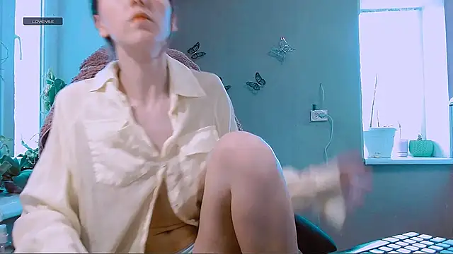 RosaJil online show from 04/19/26, 01:43