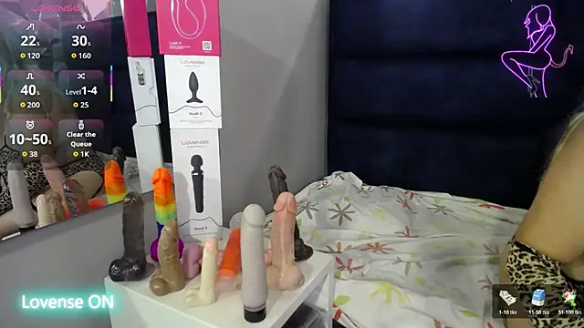 Natasha 699 online show from 10/27/25, 10:03