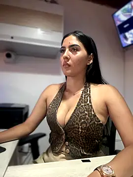 MarianaBenz online show from 09/20/25, 09:38