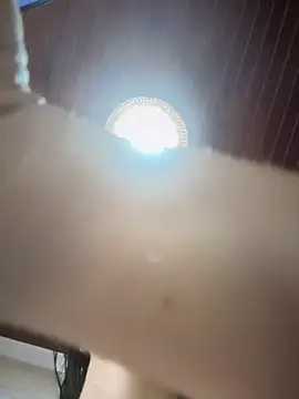 MarianaBenz online show from 10/22/25, 11:04