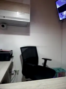 MarianaBenz online show from 12/23/25, 12:19