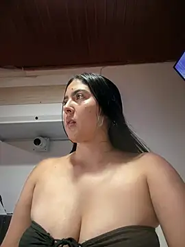 MarianaBenz online show from 02/07/26, 12:14