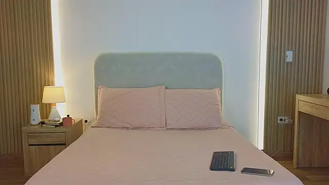 KristennBlue online show from 03/10/26, 04:23