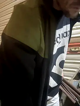 Snapshot of Followthepiper chatting on 12/04/24, 12:36 Followthepiper online show from 12/04/24, 12:36