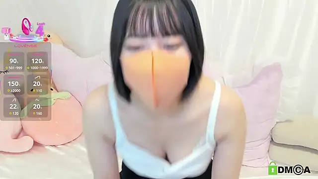 Snapshot of maika08 chatting on 03/13/25, 02:44 maika08 online show from 03/13/25, 02:44