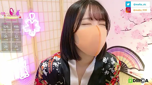 maika08 online show from 11/24/25, 05:18