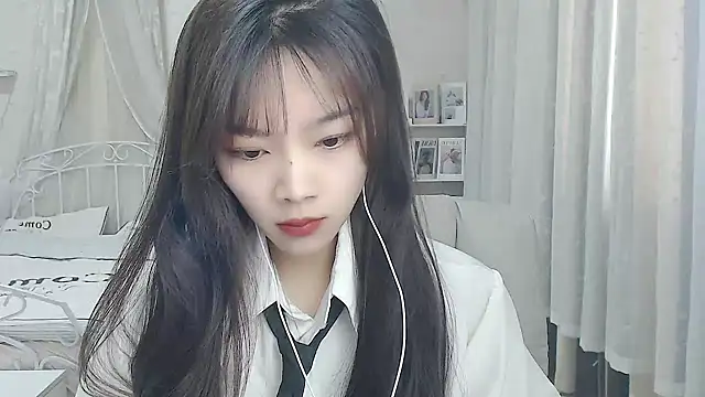 Jenny-Z online show from 12/18/25, 02:28