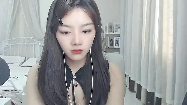 Snapshot of Jenny-Z chatting on 04/18/26, 01:53 Jenny-Z online show from 04/18/26, 01:53