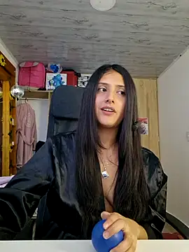 Snapshot of mari_mar69 chatting on 07/16/26, 04:57 mari mar69 online show from 07/16/26, 04:57