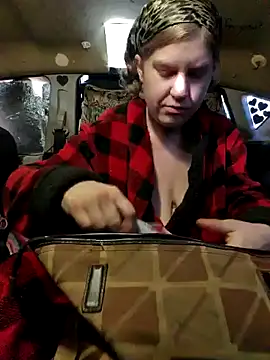 Snapshot of shadow199393 chatting on 01/28/25, 10:01 shadow199393 online show from 01/28/25, 10:01