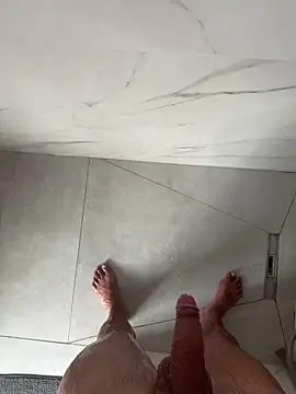 Snapshot of cagoulegrosse chatting on 09/19/25, 07:32 cagoulegrosse online show from 09/19/25, 07:32