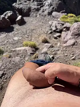 Snapshot of cagoulegrosse chatting on 10/12/25, 09:52 cagoulegrosse online show from 10/12/25, 09:52