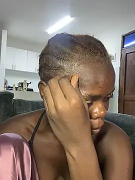 petiteebony 81 online show from 02/11/26, 07:19