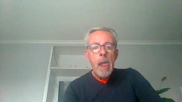 tuggy59 online show from 09/17/25, 04:58