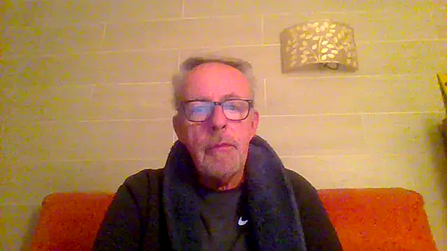 tuggy59 online show from 01/18/26, 04:49