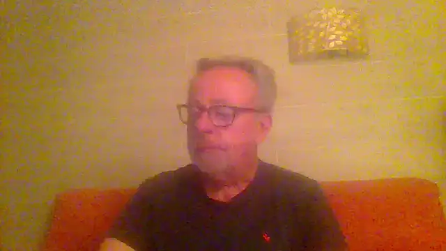 tuggy59 online show from 05/19/26, 03:46