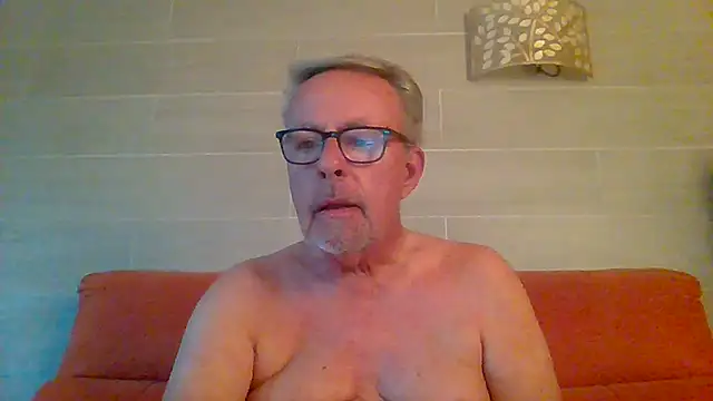 tuggy59 online show from 05/29/26, 05:05