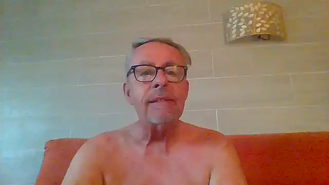 tuggy59 online show from 07/12/26, 06:04