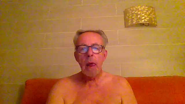 tuggy59 online show from 07/14/26, 04:17