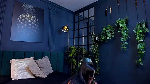 Snapshot of taylor_bennet chatting on 02/11/25, 12:16 taylor bennet online show from 02/11/25, 12:16