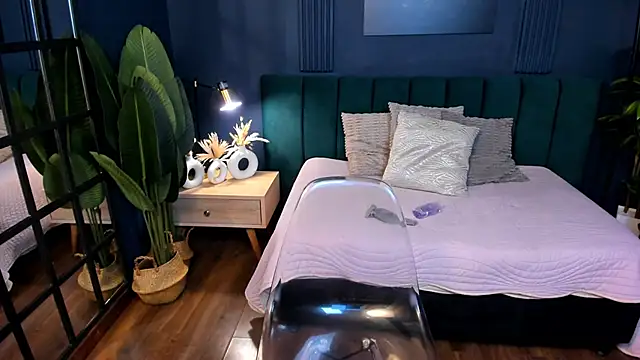 Snapshot of taylor_bennet chatting on 02/11/25, 06:33 taylor bennet online show from 02/11/25, 06:33