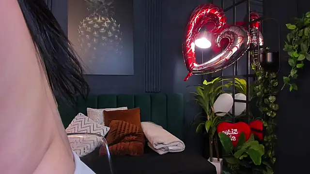 Snapshot of taylor_bennet chatting on 02/21/25, 10:15 taylor bennet online show from 02/21/25, 10:15