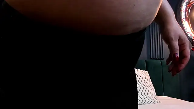 Snapshot of taylor_bennet chatting on 02/28/25, 06:20 taylor bennet online show from 02/28/25, 06:20