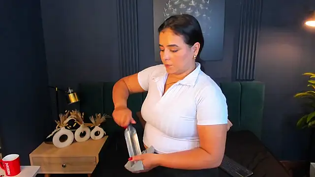 Snapshot of taylor_bennet chatting on 03/11/25, 06:41 taylor bennet online show from 03/11/25, 06:41