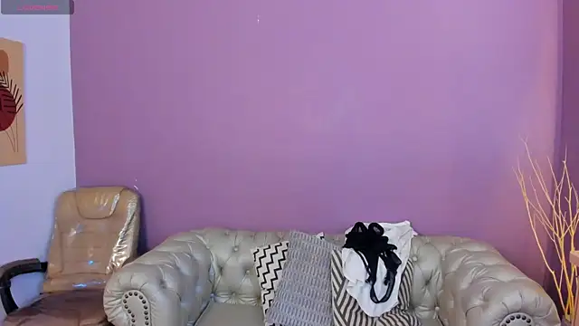 Snapshot of taylor_bennet chatting on 10/13/25, 12:16 taylor bennet online show from 10/13/25, 12:16